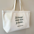 Canvas mama tas van Kleine Bloesem met tekst Jij draagt meer dan je denkt